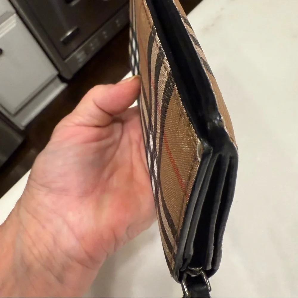 Genuine Burberry Unisex Long Wallet Nova Check With Certificate of Authenticity